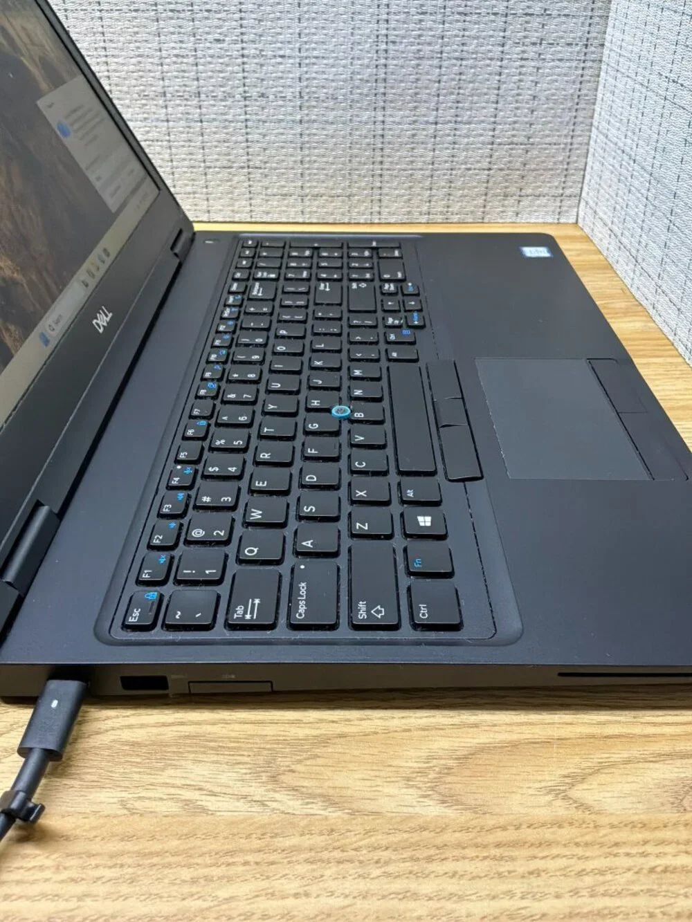 Dell Latitude 5591 Laptop 15.6
